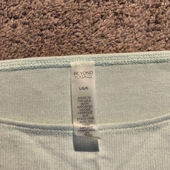 Beyond yoga two way crop - Picture 10 of 12